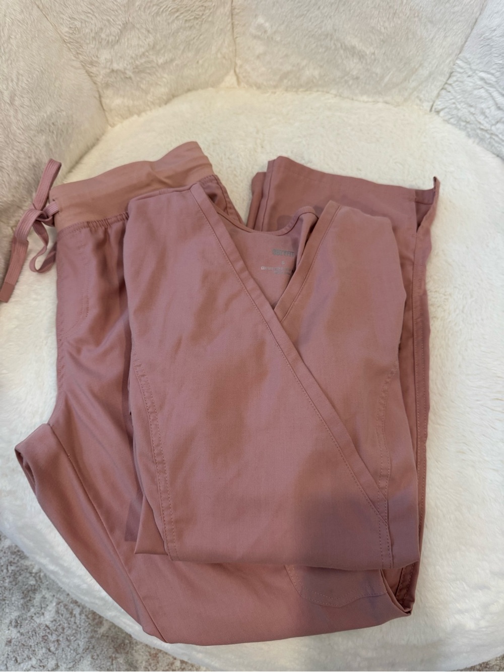 Women’s Mauve Pink Scrub Pants & Top Set